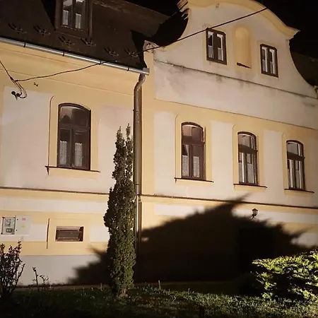 Brezovay Kastely Panzio Bed & Breakfast Egerszolat