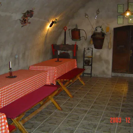 Brezovay Kastely Panzio Bed & Breakfast *
